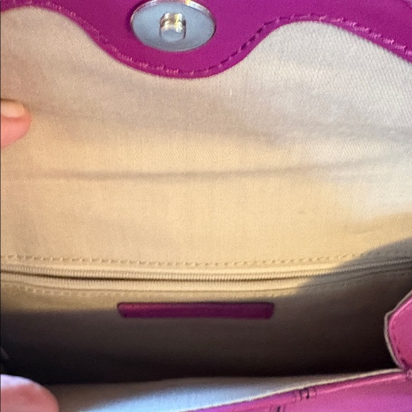 Banana Republic envelope clutch featuring buckle accent and chain strap - Picture 8 of 8